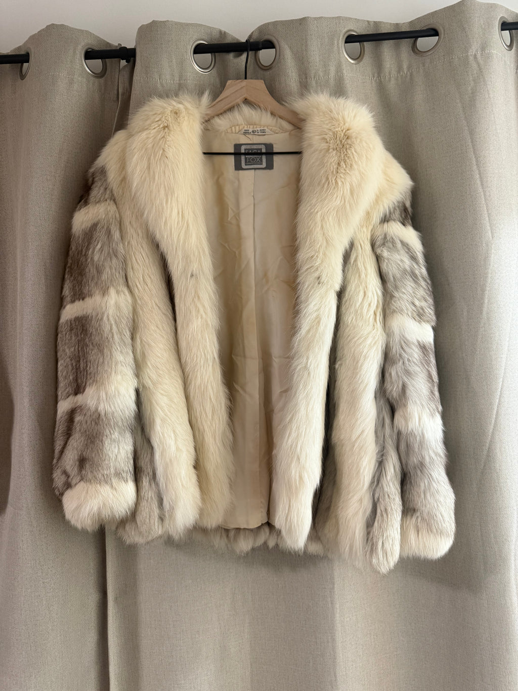 Luxurious Genuine Vintage Saga Fox Blue Fox and Shadow Fox Fur Coat