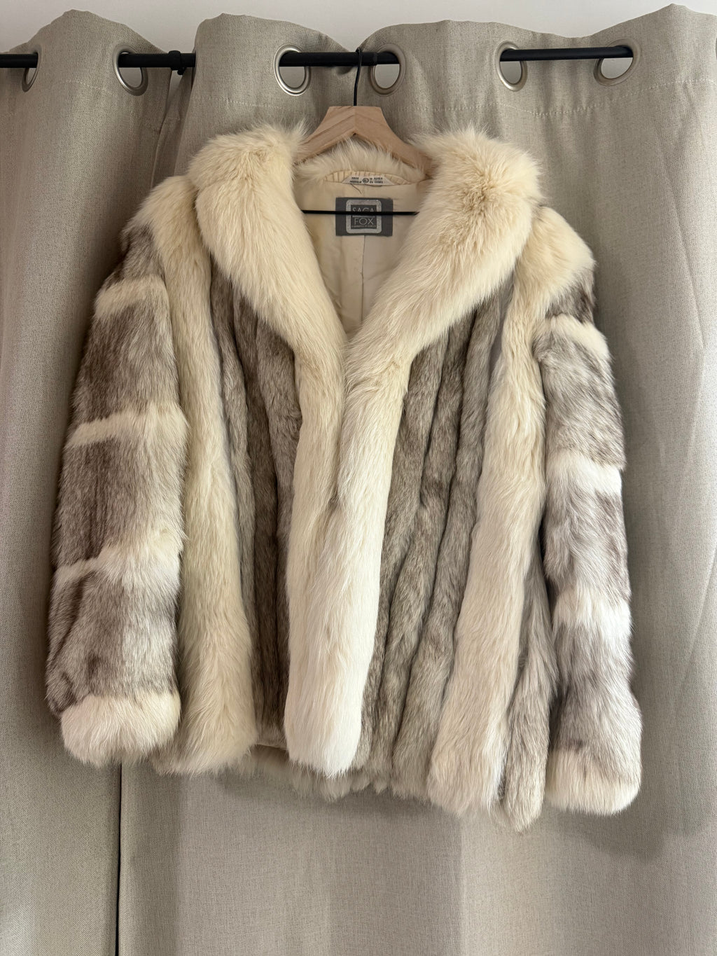 Luxurious Genuine Vintage Saga Fox Blue Fox and Shadow Fox Fur Coat